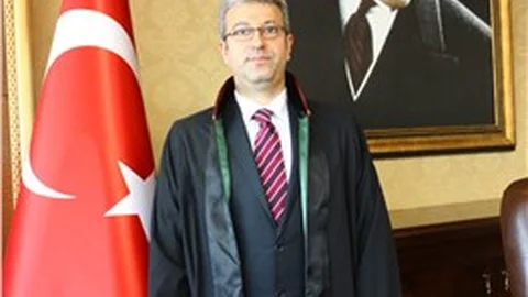 Mersin Barosu Başkanı Antmen Siyaset uğruna çocuklarımız ölüyor