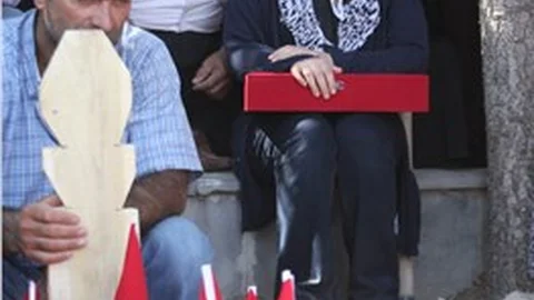 Kayserili şehidin acılı eşinden sessiz veda