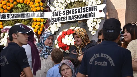 'Onların yavruları kuş tüyünde yatarken bizimkiler ana baba yüzü görmedi'