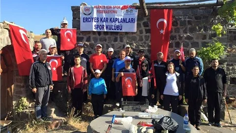 Erciyes Kar Kaplanları, Serçel yaylasında şehitleri için saygı duruşunda bulundu