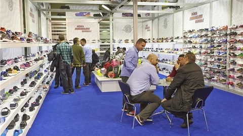 İzmir Ayakkabı Fuarı'na 31 ülkeden alım heyetleri gelecek
