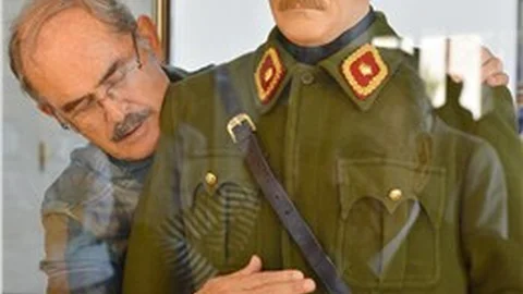 Büyükerşen’den İzmir'e 9 Eylül sürprizi