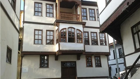 Taraklı'nın sembolü Fenerli Konak'ın restorasyonu tamamlandı