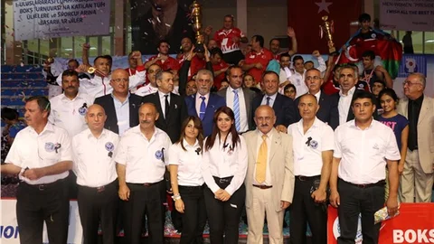 Cumhurbaşkanlığı Boks Turnuvası'nda Türkiye birinci oldu