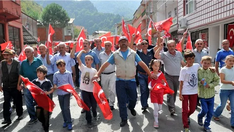 İkizdere’de teröre tepki yürüyüşü