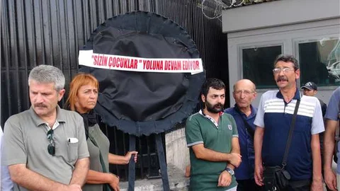 ABD büyükelçiliği önünde 12 Eylül darbesi protesto edildi