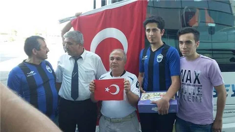 Doğu illerine giden otobüslerdeki yolculara lokum ikramı