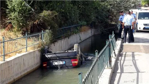 Otomobil kanala uçtu 3 yaralı