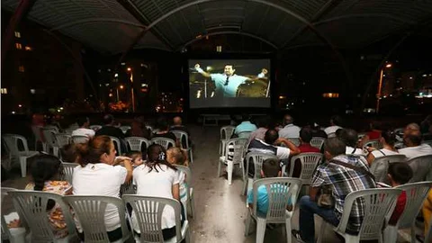 Vosvoscuların Yenimahalle’de sinema keyfi