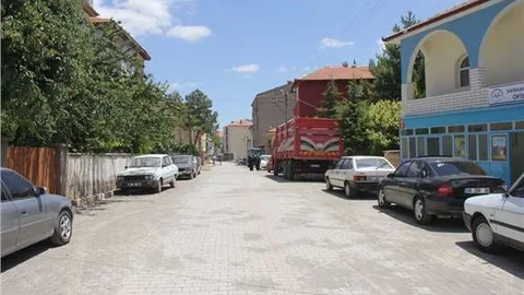 Başkan Açıkel Kış mevsimine kadar bozulan yollarımız kalmayacak