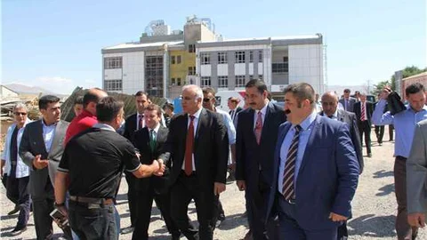 Vali Zorluoğlu Karakoçan'da incelemelerde bulundu