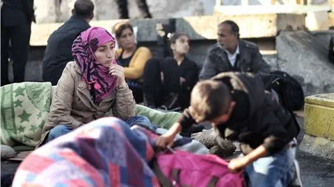 Suriyeli sığınmacıların otogardaki bekleyişi sürüyor