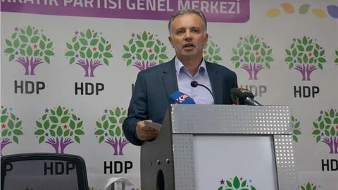 HDP Sözcüsü Hitler de son seçiminde safkan milletvekillerine oy istemişti