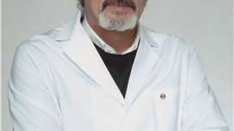 Yüzde çıkan sivilceleri sıkmak ölüme neden olabilir