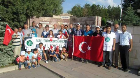 Eğitimcilerden şehitler için hatim