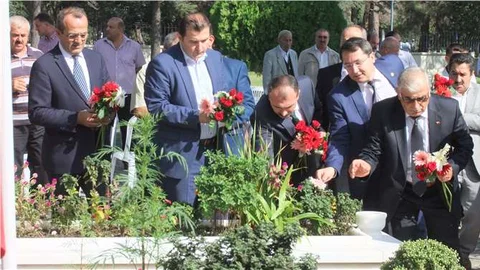Bafra Garnizon Şehitliği'nde program düzenlendi