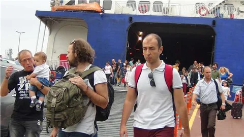 Bandırma İskelesi'nde bayram tatili yoğunluğu