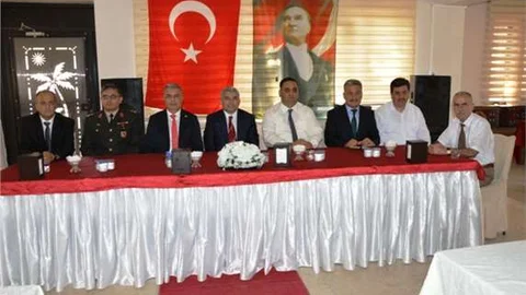 Tarsusta resmi bayramlaşma yapıldı