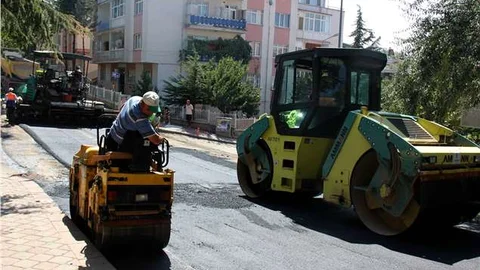Çankaya Belediyesi asfalt çalışmalarını aralıksız sürdürüyor