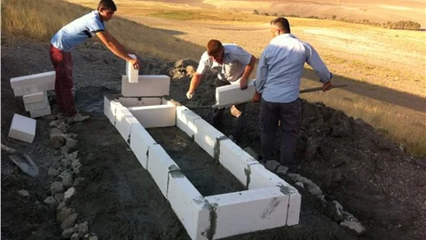 Vefat eden annesinin adını, yaptırdığı çeşmede yaşatacak