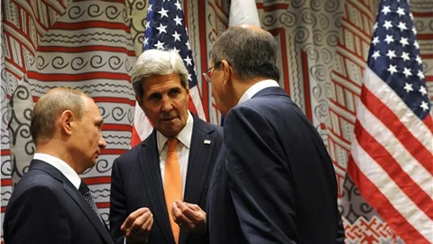 Kerry Rusya ile Esed’in geleceği konusunda farklılık sürüyor