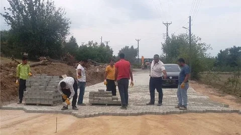 Böcekli’nin yolları asfaltlanıyor