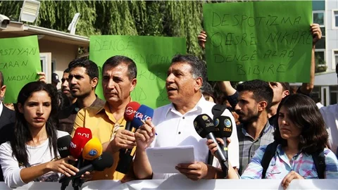 Gözaltına alınan 32 gazeteci suç duyurusunda bulundu
