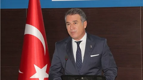 İhracat geriliyor; sanayici siyasetteki belirsizliğin sona ermesini istiyor