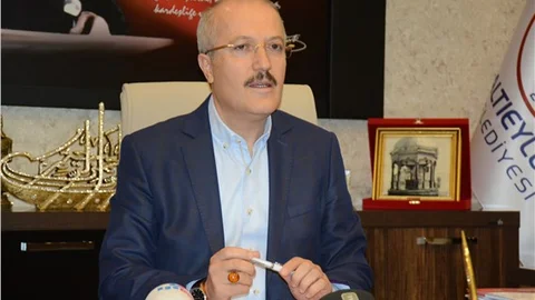 Altıeylül Belediye Başkanı Kafaoğlu 1.5 yıllık çalışmalarını anlattı