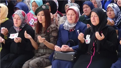 Şehit polis Akbaş, Aksaray'da son yolculuğuna uğurlandı