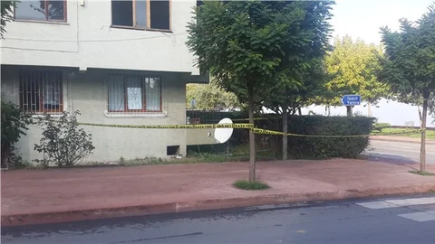 Tartıştığı kızını tabancayla öldürdü