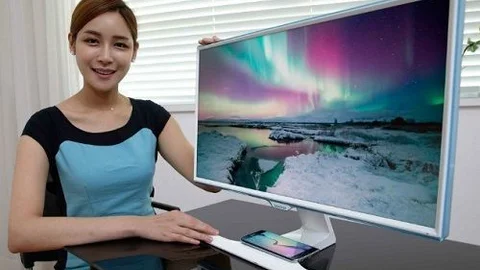 Samsung'un akıllı telefonları kablosuz şarj eden monitörü ön siparişte