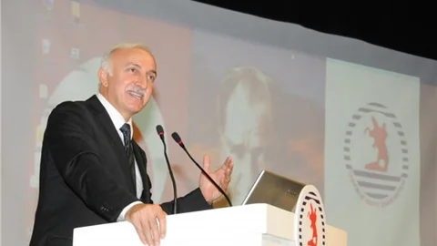 Vali İbrahim Şahin Öğrencilerimizden isteğim teröre asla pirim vermeyin