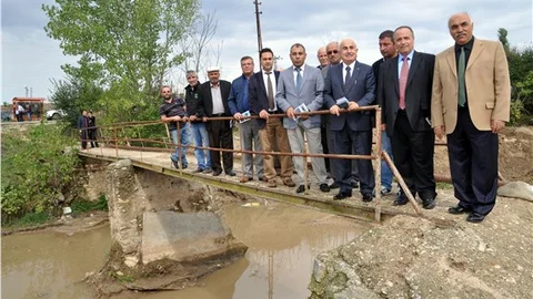 Köy derelerinde ıslah çalışması başlatıldı