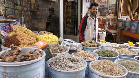 Havalar soğudu aktarların işi arttı