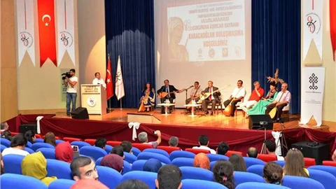 Âşıklar OKÜ’de buluştu