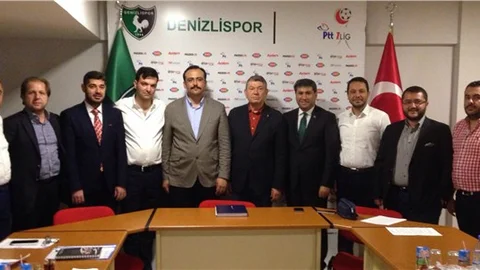 Denizlispor Yönetim Kurulu Hocamızın arkasındayız