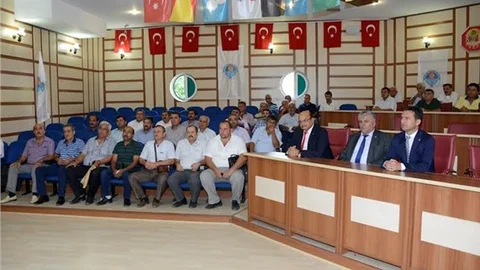 ANAMURLU MUHTARLARA TEMEL BİLGİSAYAR KULLANIMI EĞİTİMİ