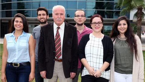 Üniversiteliler, anne babaların nota dayalı tutumlarını araştırdı