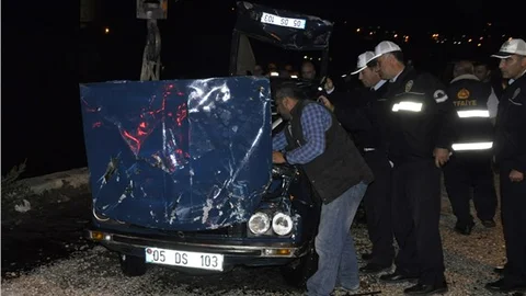 Amasya'da otomobil ırmağa uçtu 1 kayıp, 1 yaralı