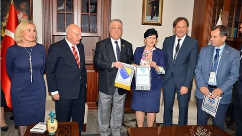 Boşnaklar’ın İzmir buluşması