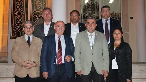 CHP heyetinden İzmir Valisi Toprak’a terör ziyareti