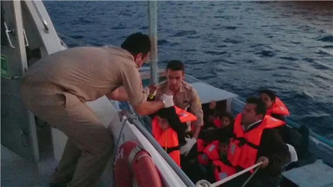 Akdeniz'de 11 Suriyeli göçmen yakalandı