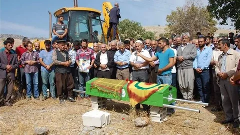 Terör saldırısında ölen üniversite öğrencisi, toprağa verildi