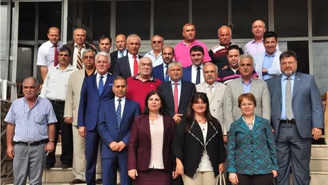 MHP adayları esnaf odalarından destek istedi