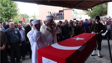 Aksaray, şehidini toprağa verdi