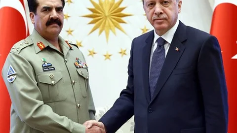 Erdoğan, Pakistan Kara Kuvvetleri Komutanı Şerif ile görüştü