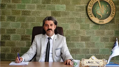 Sefa Zor Eğitimin en büyük çilesini köy öğretmenleri çekiyor