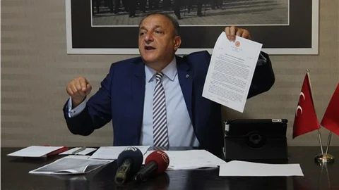 Vural 12 Eylül döneminin 'yasak kardeşim' idaresinin tipik bir yansıması