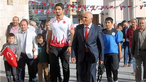 Taha Akgül Hiçbir rakibimi küçümsemiyorum